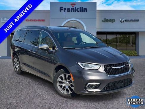 Certified 2023 Chrysler Pacifica Pinnacle FWD image 1