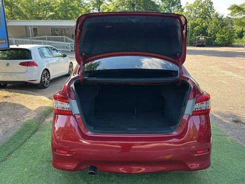 Used 2013 Nissan Sentra SR w/ Premium Pkg FWD image 12