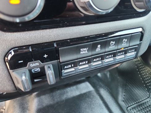 New 2025 RAM 3500 Tradesman w/ Chrome Appearance Group image 33