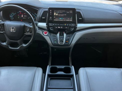 Used 2018 Honda Odyssey EX-L image 4