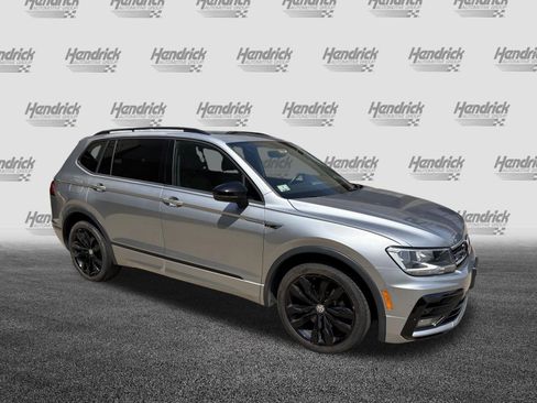 Used 2021 Volkswagen Tiguan SE R-Line AWD/4WD image 2