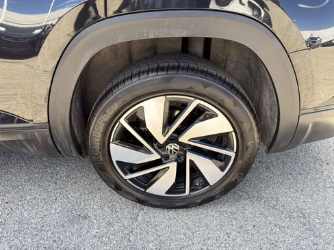 Used 2024 Volkswagen Atlas SE FWD image 6
