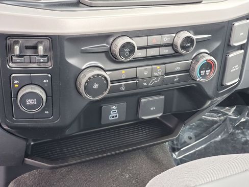 New 2026 Ford F250 XL w/ STX Appearance Package AWD/4WD image 19