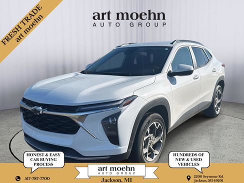 Used 2024 Chevrolet Trax LT w/ Driver Confidence Package FWD image 1