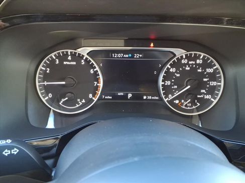 New 2025 Nissan Pathfinder SV w/ Black Appearance Package image 15