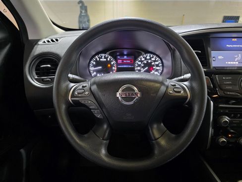 Used 2019 Nissan Pathfinder S FWD image 29