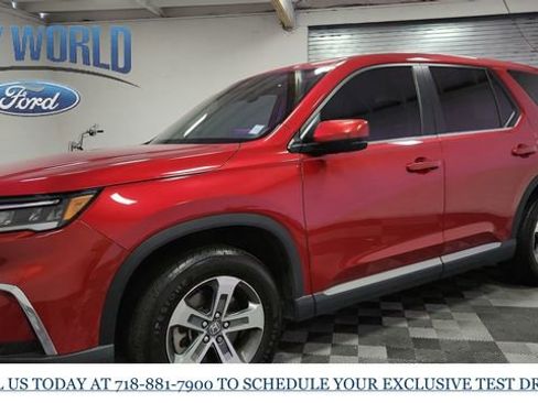 Used 2025 Honda Pilot EX-L image 4