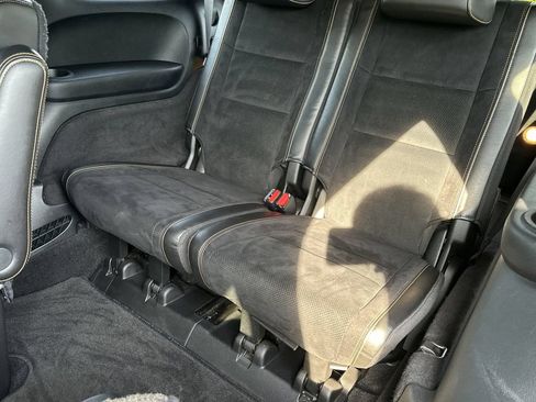 Used 2022 Dodge Durango R/T w/ Hemi Orange Plus Package AWD/4WD image 16