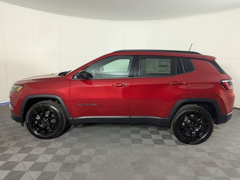 New 2026 Jeep Compass Latitude image 8