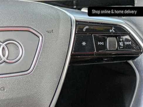 Used 2023 Audi e-tron Premium w/ Convenience Plus Package image 11