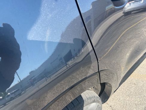 Used 2023 Kia Sorento S w/ Panoramic Sunroof Package FWD image 14