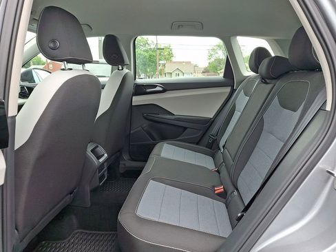 Certified 2025 Volkswagen Taos S AWD/4WD image 10