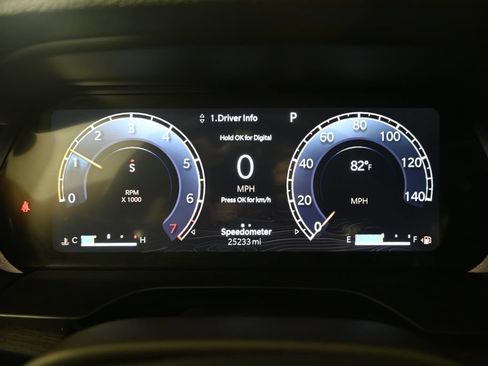 Used 2023 Jeep Grand Cherokee L Limited w/ Luxury Tech Group II AWD/4WD image 26
