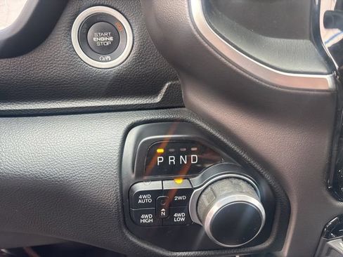 Used 2020 RAM 1500 Big Horn AWD/4WD image 18