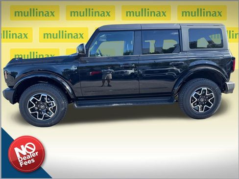 New 2025 Ford Bronco Outer Banks image 2