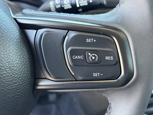 Used 2023 Jeep Wrangler Unlimited Sport AWD/4WD image 13