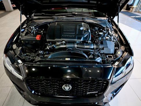 Used 2024 Jaguar XF R-Dynamic SE image 57