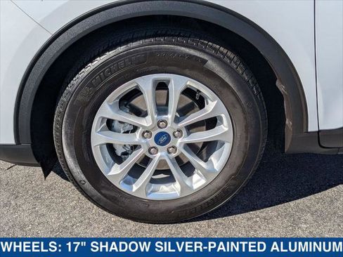 Certified 2022 Ford Escape SE image 9