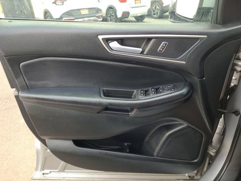 Used 2023 Ford Edge SEL AWD/4WD image 16