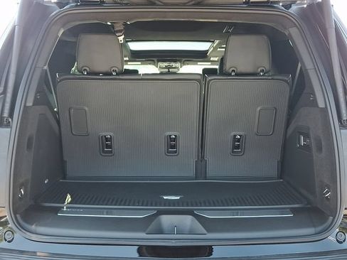 Used 2026 Cadillac Escalade Platinum Sport w/ LPO, Floor Liner Package AWD/4WD image 28