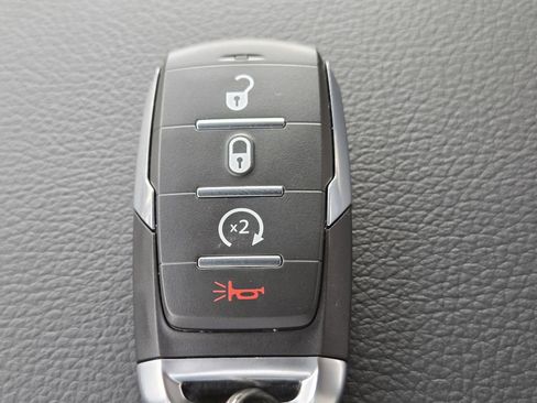 New 2026 RAM 3500 Big Horn AWD/4WD image 31