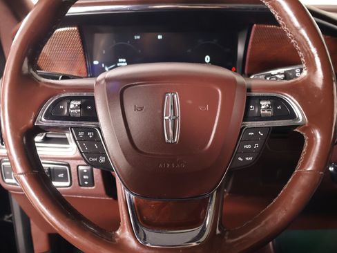 Used 2020 Lincoln Navigator L Black Label AWD/4WD image 3