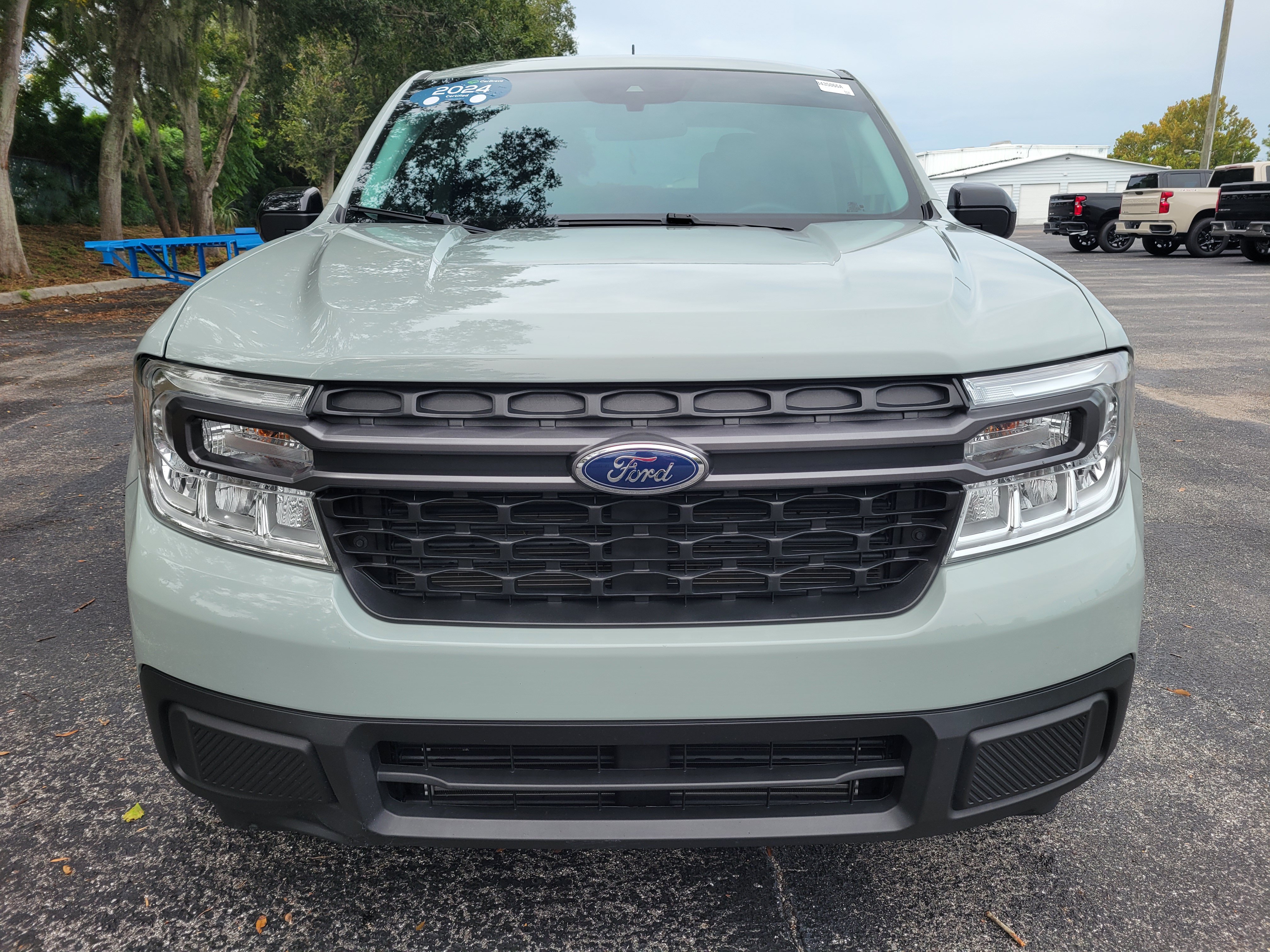 Used 2024 Ford Maverick XLT w/ XLT Luxury Package AWD/4WD image 2