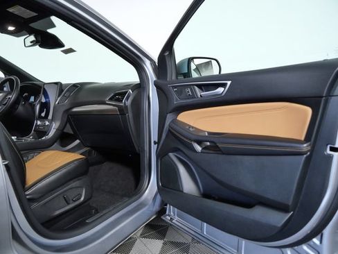 Certified 2023 Ford Edge Titanium w/ Equipment Group 301A AWD/4WD image 8