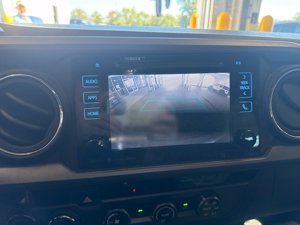 Used 2018 Toyota Tacoma TRD Off-Road AWD/4WD image 8