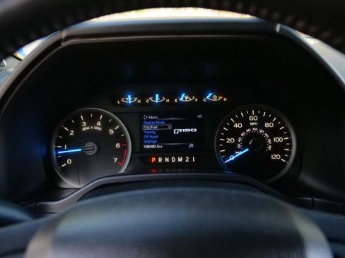 Used 2017 Ford F150 XLT w/ Equipment Group 302A Luxury image 10