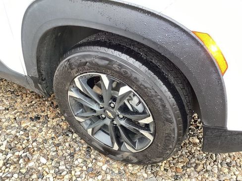 Used 2023 Chevrolet TrailBlazer LT image 8