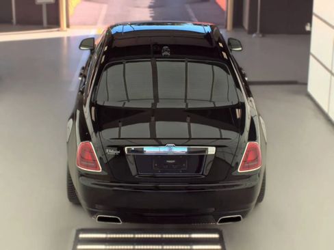 Used 2013 Rolls-Royce Ghost RWD image 12
