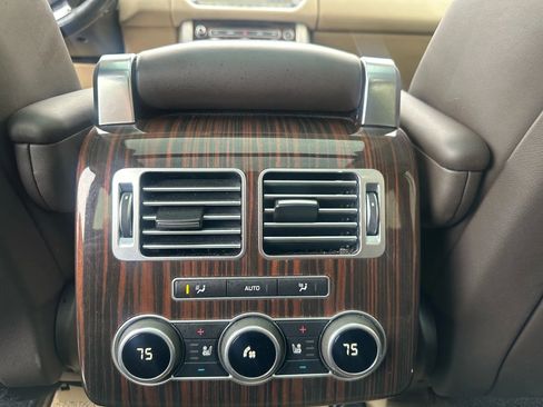 Used 2017 Land Rover Range Rover HSE image 21