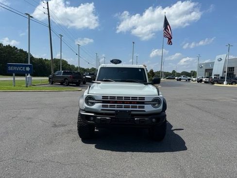 Used 2024 Ford Bronco Heritage Edition AWD/4WD image 2