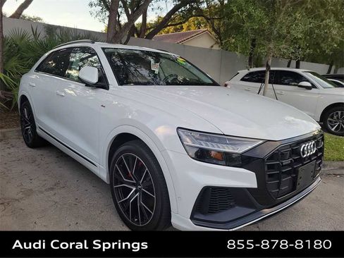 Used 2020 Audi Q8 Prestige w/ Prestige Package image 13