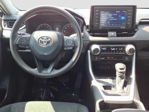 Used 2021 Toyota RAV4 XLE AWD/4WD image 13