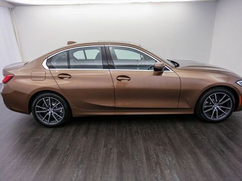 Used 2019 BMW 330i xDrive Sedan w/ Premium Package AWD/4WD image 6