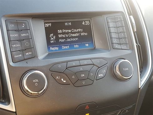 Used 2017 Ford Edge SEL image 13