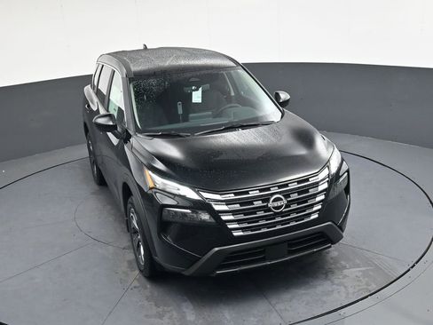 Certified 2026 Nissan Rogue SV FWD image 30