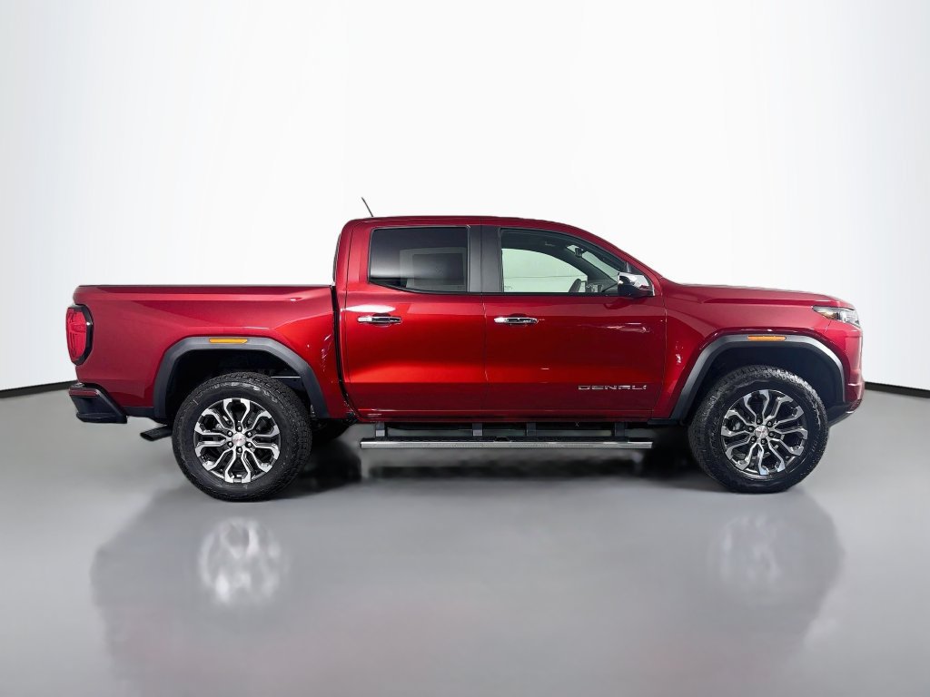 New 2026 GMC Canyon Denali AWD/4WD image 8
