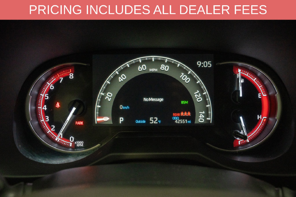 Used 2025 Toyota RAV4 XLE FWD image 17