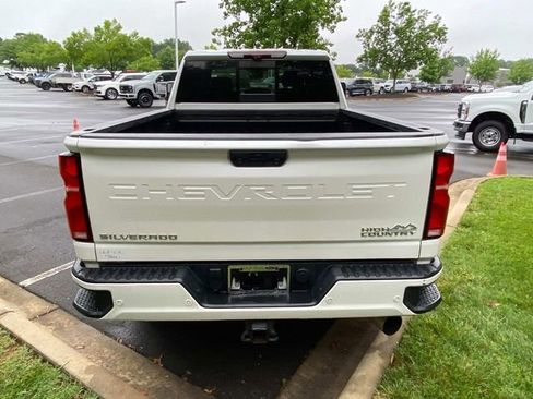 Used 2024 Chevrolet Silverado 2500 High Country w/ High Country Premium Package AWD/4WD image 30