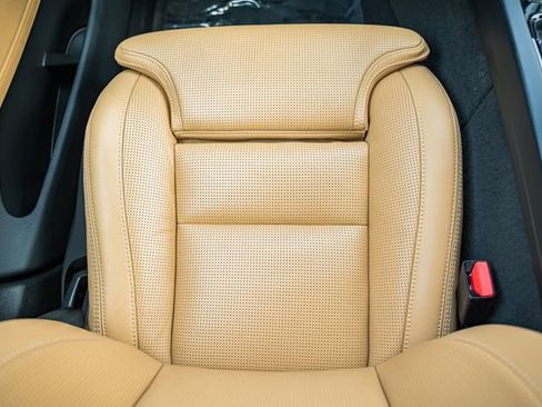 Used 2023 Volvo XC60 B5 Ultimate w/ Climate Package image 30