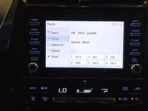 Used 2020 Toyota Prius LE image 25