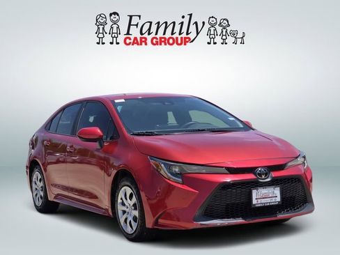 Used 2020 Toyota Corolla LE FWD image 2