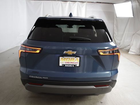 New 2026 Chevrolet Equinox LT w/ Convenience Package II image 4
