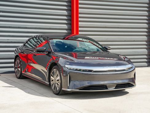Used 2023 Lucid Air Pure image 8
