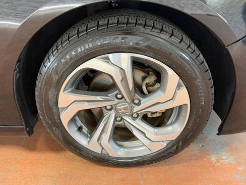 Used 2018 Honda Accord EX-L image 8
