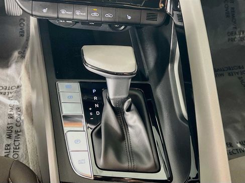 Certified 2023 Hyundai Elantra SEL w/ Convenience Package FWD image 17