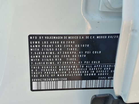 New 2025 Volkswagen Taos SE image 18